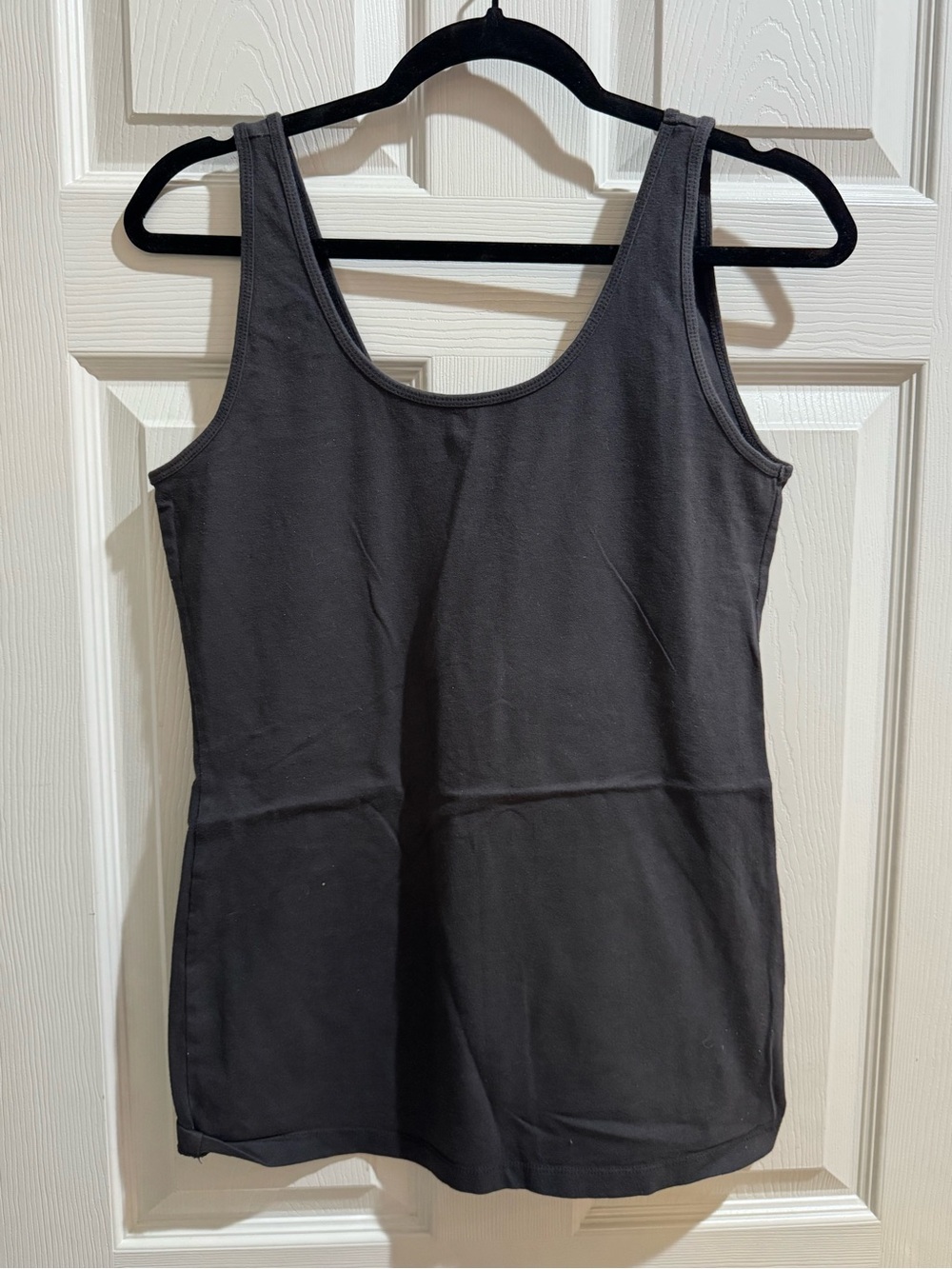 Maurices Classic Women's charcoal Tank Top - Sleeveless Scoop Neck sz L